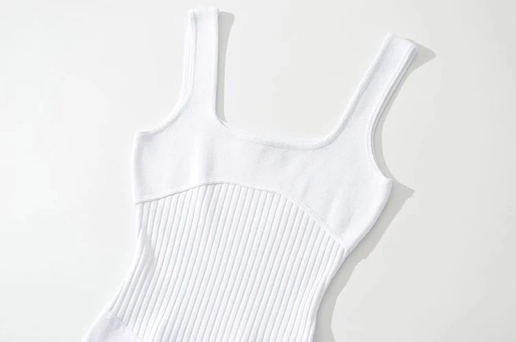 Must-Have: Sleek V-Neck Backless Bodysuit in 6 Colors